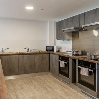 Superior En Suite - Image 5